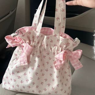 A New Multi-Purpose Floral Handbag That Can Be Used as a Crossbody Bag, Versatile Shoulder Bag, Commuter Storage Bag, Phone Bag, and Summer Small Bag