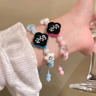 New four-leaf clover LED electronic watch for women, beaded bracelet, ins-style student and children's watch manufacturer
