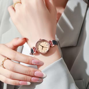 French Retro Round Watch for Women, Student Light Luxury Niche Fashion Temperament, Small and Exquisite Girl Exam Watch