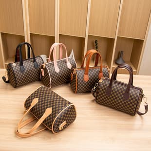 Bag Women's 2023 New Fashion Casual Printed Boston Women's Bag Crossbody Pillow Bag Diamond Embroidered Handbag