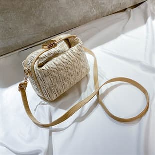 Spring and Summer Small Bag for Women 2026 New Trendy Korean Style Versatile Crossbody Bag Simple Fresh Style Single Shoulder Straw Handbag