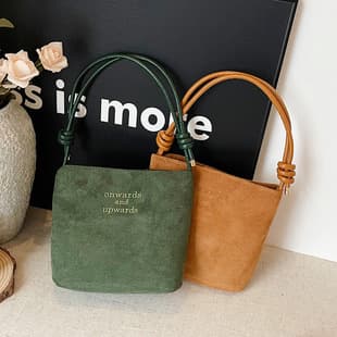 Autumn and Winter Vintage Suede Bread Bag 2025 New Women's Bag Popular Crossbody Bag Super Fire Shoulder Bucket Bag