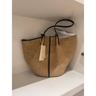 Spring and Summer New Travel Beach Niche Design Large-Capacity Tote Bag Single-Shoulder Woven Tote Holiday Straw Women's Bag