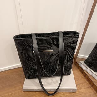 Korean Style Textured Large-Capacity Women's Bag for Commuting, 2026 Early Spring New Model, Shoulder Bag, Tote Bag, Simple Style Handbag