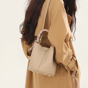 Commuting to Work Bucket Bag 2025 New Niche Spring and Summer Vegetable Basket Satchel Women's Bag Versatile Shoulder Crossbody Bag