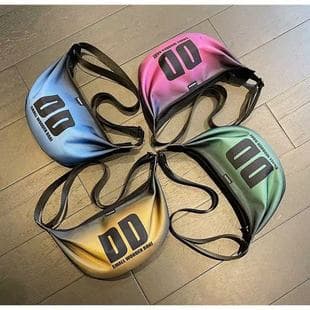 New Street Fashion Cool Shoulder Bag Men's and Women's Niche Design Crossbody Bag Riding Bag Daily Commuter Bag