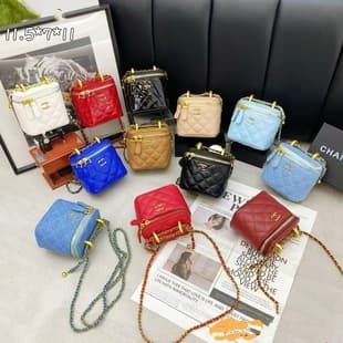 Bags New Small Fragrance Mini Box Bag Fragrant Grandma Cosmetic Bag Single Shoulder Goatskin Quilted Chain Women's Bag Small Bag