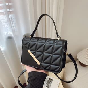 Women's Lingge Embroidery Fashionable Small Bag Women's 2024 Shoulder Crossbody Bag Texted This Year's Popular Portable Small Square Bag