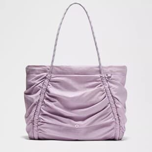 Lulu2026 New Hot-Selling 24L Large Capacity Lulu Pleated Cloud Drawstring Adjustable Shoulder Crossbody Large Bag