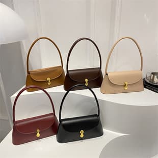 2025 New Style Lock Buckle Fashion French Personality Trendy Retro Underarm Chic Single Shoulder Handbag Women's Small Square Bag