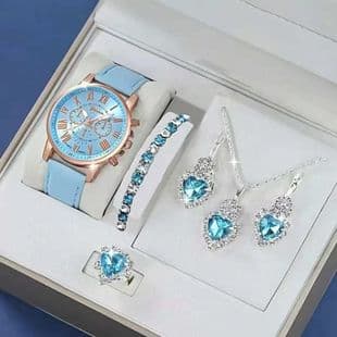 Tiktok Hot-Selling Women's Watch, Fashionable and Unique Minimalist Wristwatch with Butterfly Numbers and Leather Strap, Women's Watch Set