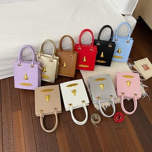 Cross-Border Fashion Personality Large-Capacity Tote Bag for Women, Quirky Shoulder Bag with Human Face Design, 2026 New Model Crossbody Handbag