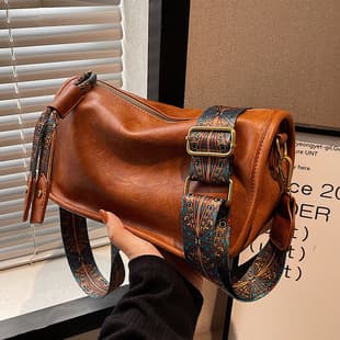 Foreign Trade Popular Bags for Women 2024 Summer New Fashion Wideband Crossbody Bag Niche Popular Hot Style Pillow Women's Bag