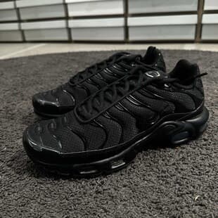 Tn Foreign Trade Wholesale Full-Length Air Cushion Shoes 36-47 Cross-Border European and American Men's Shoes Couple Running Shoes Model 017 European Station