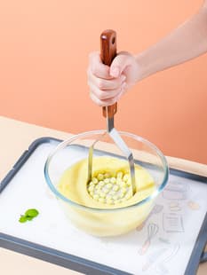 Japanese-style wooden handle mashed potato artifact manual baby baby food supplement horse Bell sweet potato pumpkin masher tool