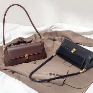 High-End Bag, Western Style, Fashionable Retro Baguette Armpit Bag 2025 New Versatile Shoulder Box Bag Trend