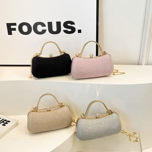 Unique Style Box Bag 2026 Autumn and Winter New Trendy Fashion Chain Evening Bag with Sparkling Rhinestones for Women, Shoulder and Crossbody Bag