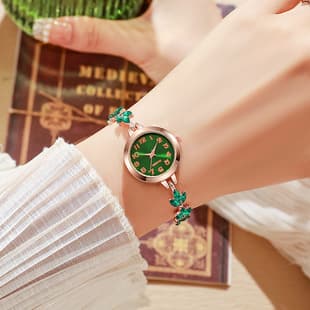 Fashion Elegant Watch Women's Trendy Simple Elegant Ins Style Clover Bracelet Women's Watch Diamond Watch Pull-out Bracelet