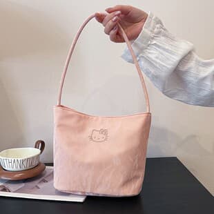 Cute Kitty Embroidered Bucket Bag 2025 New Niche Simple Shoulder Underarm Bag for Commuting and Work