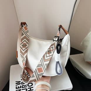 2025 New Shoulder Bag, Crossbody Bag, Women's Casual Bag, High-End Fashion, Versatile, Lightweight, Large-Capacity Dumpling Bag