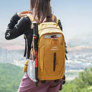 Spine-Protecting Breathable Large-Capacity Backpack for Men, Solid Color, Simple Outdoor Travel Mountaineering Bag, Multi-Functional Lightweight Backpack