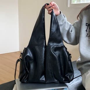 American Retro Oil-Waxed Leather Large-Capacity Tote Bag, Black, High-End, Versatile Shoulder Bag, Commuting Crossbody Bag