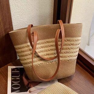 Summer New Versatile Striped Large-Capacity Straw Bag, High-Quality Handmade Woven Bag, Vacation Shoulder Bag