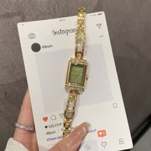 Cross-Border New Model Women's Watch Bracelet Square Light Luxury Ins Style Exquisite Diamond-Encrusted Quartz Watch Gift Box Set
