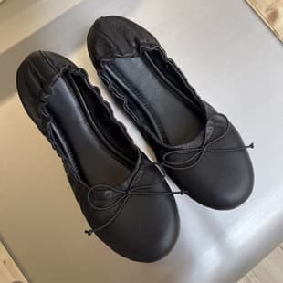 In Stock~2026 New Vintage-Style Pleated Comfortable Round-Toe Ballet Flats Rocking Shoes