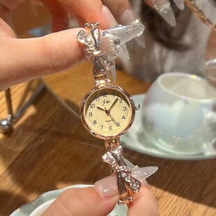 Hot-Selling New Luxury Women's Watches, Bracelet-Style Watches with a Vintage Style, Niche Student Watches with a High-End Feel, Wholesale